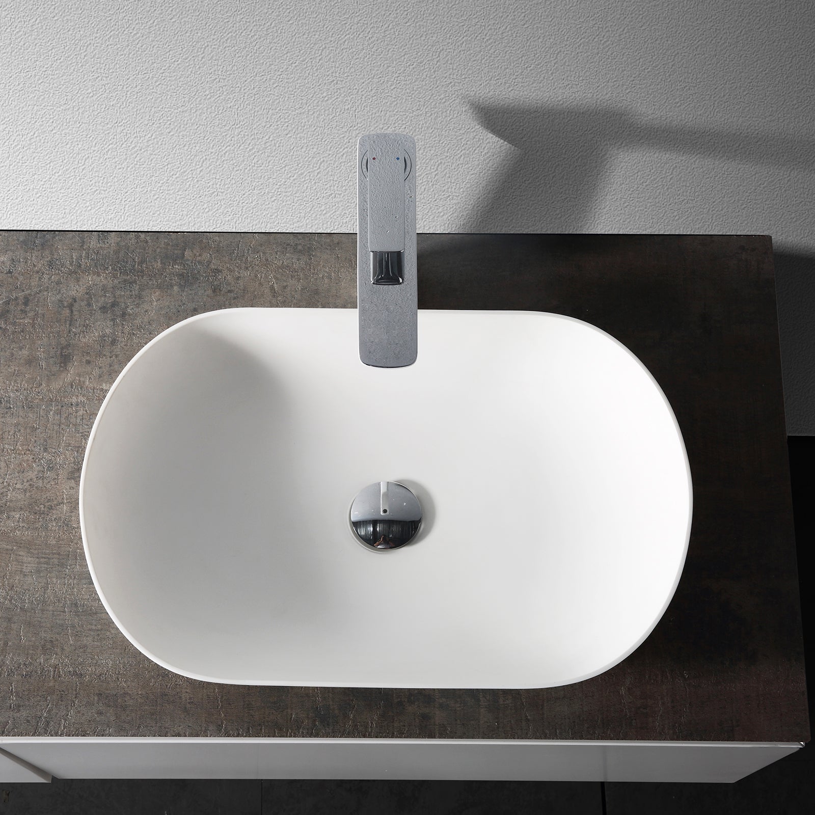 Vasque à poser ovale en résine minérale – Finition craquelée, 54 cm